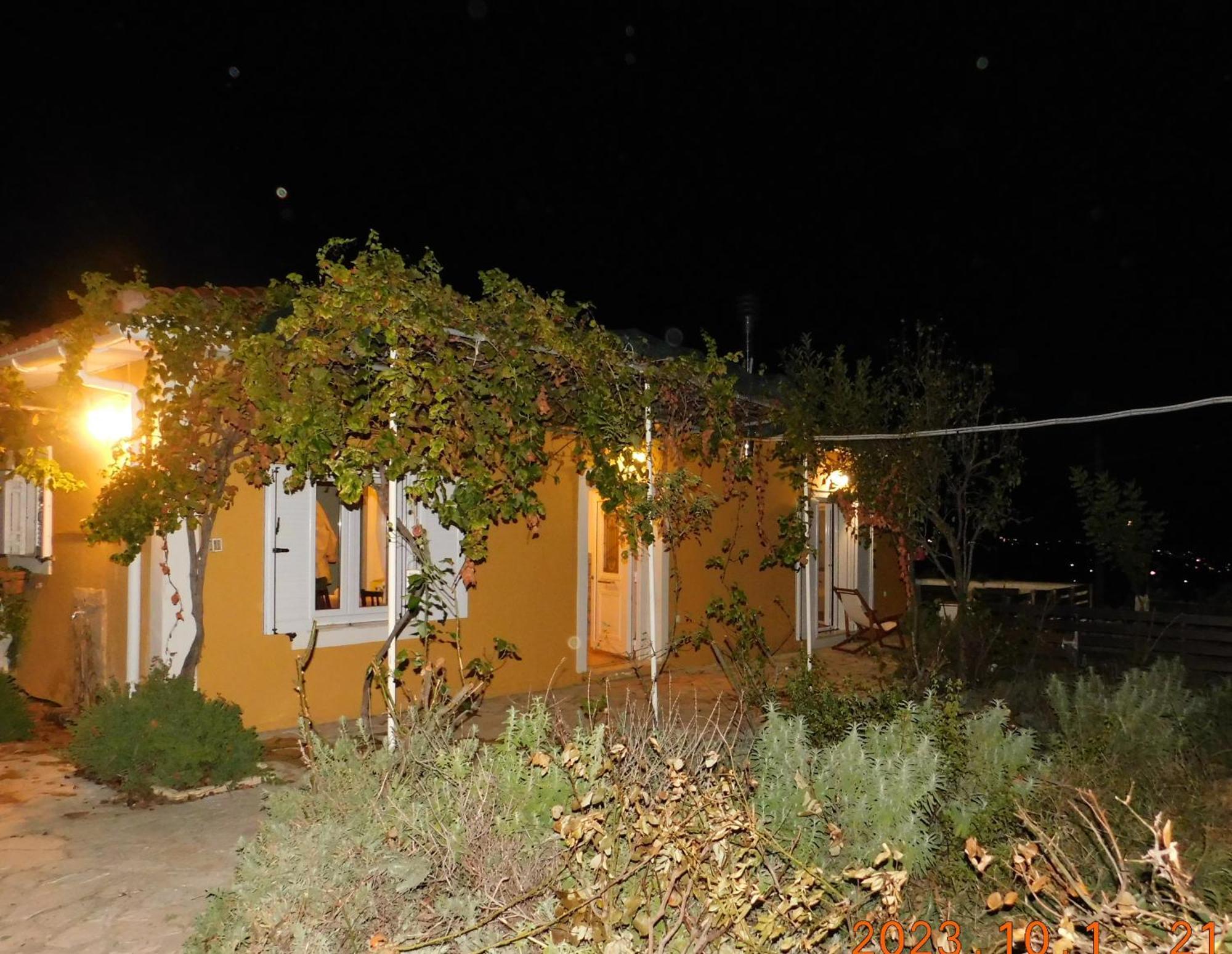 Adonino Residence-The House Of Pomegranates Lakíthra Dış mekan fotoğraf